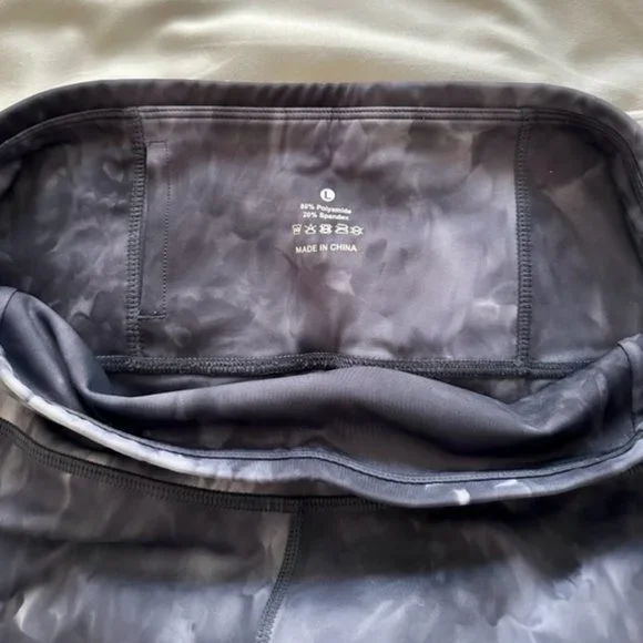 The Gym People Women's Leggings SIZE L **TIE DYE PATTERN** POCKETS - Picture 4 of 6